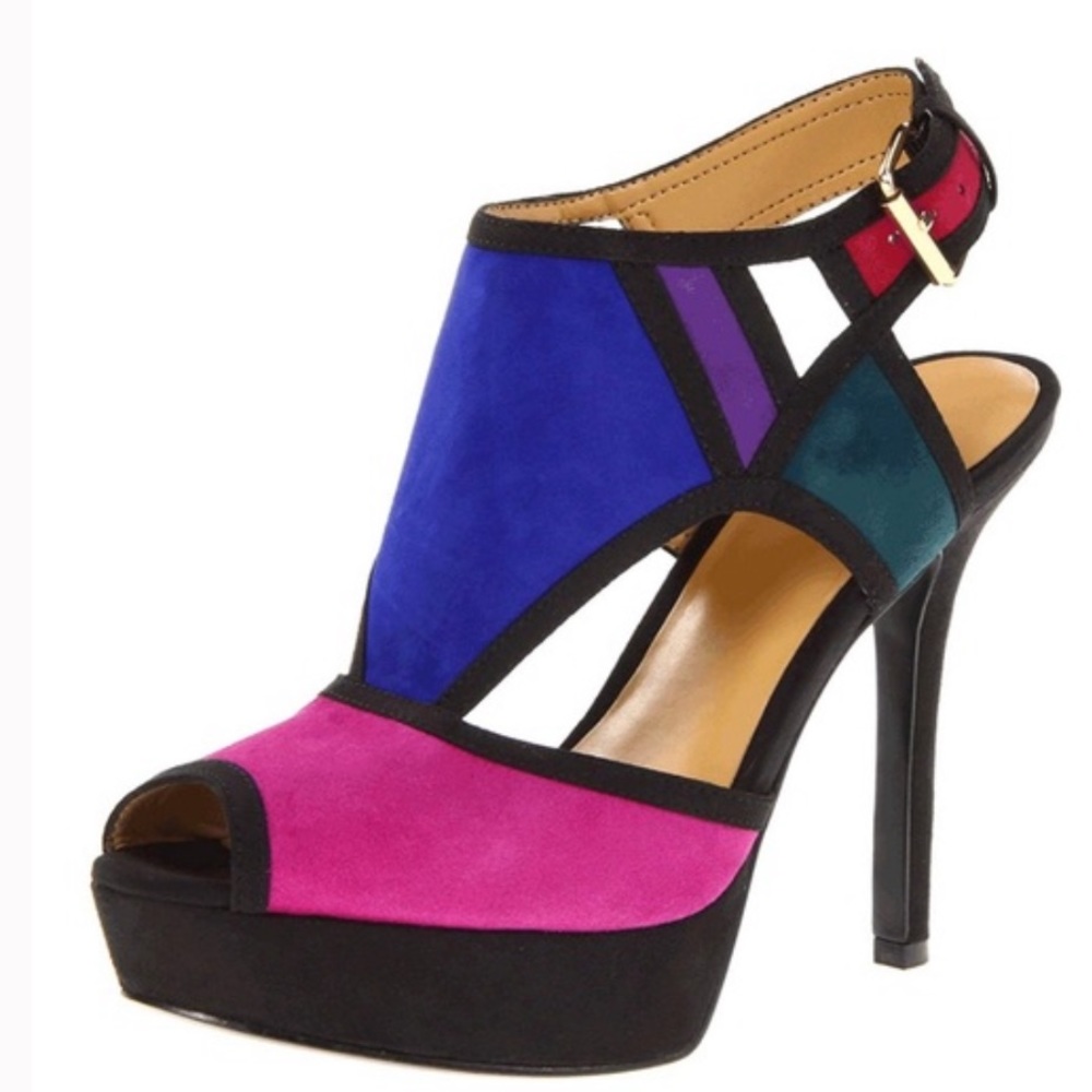 ⭐️HOSTPICK ⭐️New! Nine West colour blocked platform heels in size 7.5.
